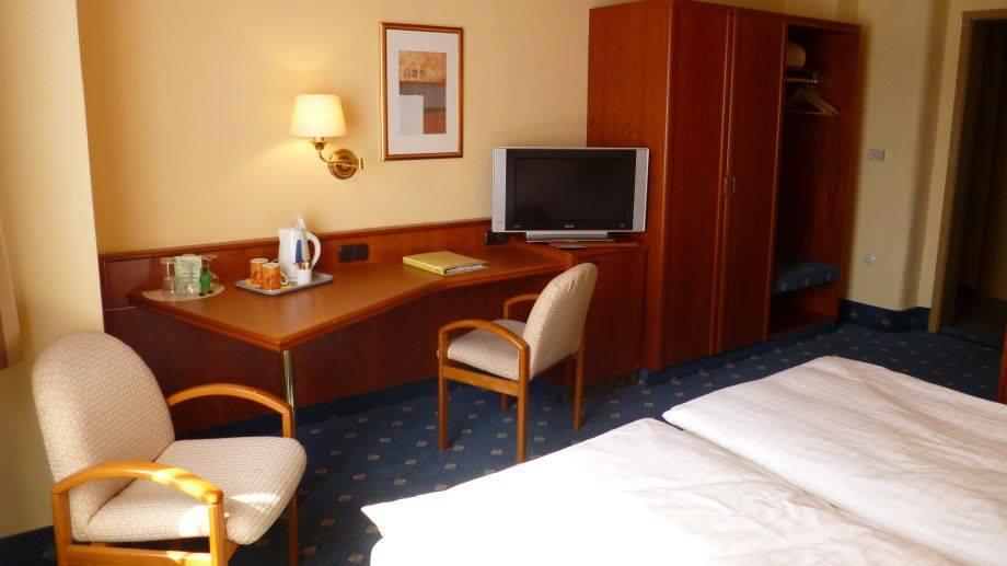 Hotel Luga Nürnberg Exteriör bild