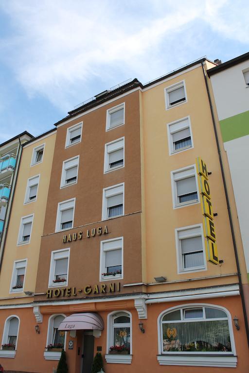 Hotel Luga Nürnberg Exteriör bild